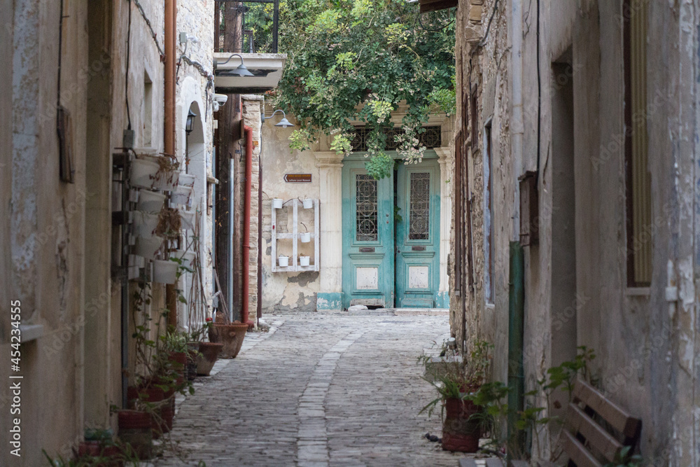 Obraz premium Typical street in village Pano Lefkara, Cyprus.