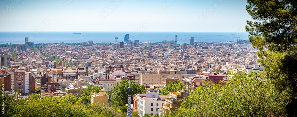 ciudad antigua y monumental de Barcelona en España	