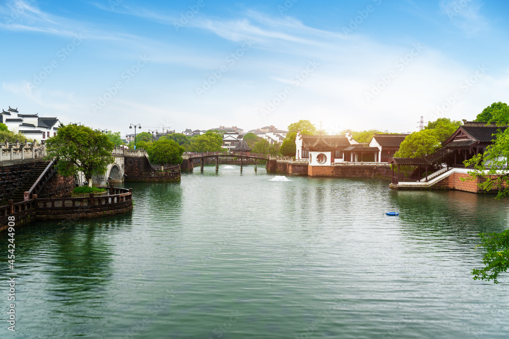 Yanshui Pavilion is one of the famous scenic spots in Jiujiang City, Jiangxi Province Yanshui Pavilion is one of the famous scenic spots in Jiujiang City, Jiangxi Province