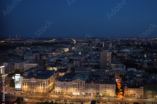Noc, miasto nocą, warszawa, biurowce, panorama