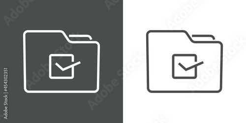 Icono silueta de carpeta con cheque en casilla de verificación con lineas en fondo gris y fondo blanco