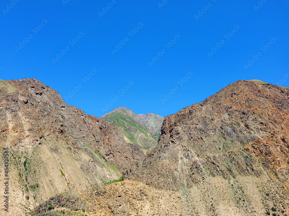 High cliffs High cliffs