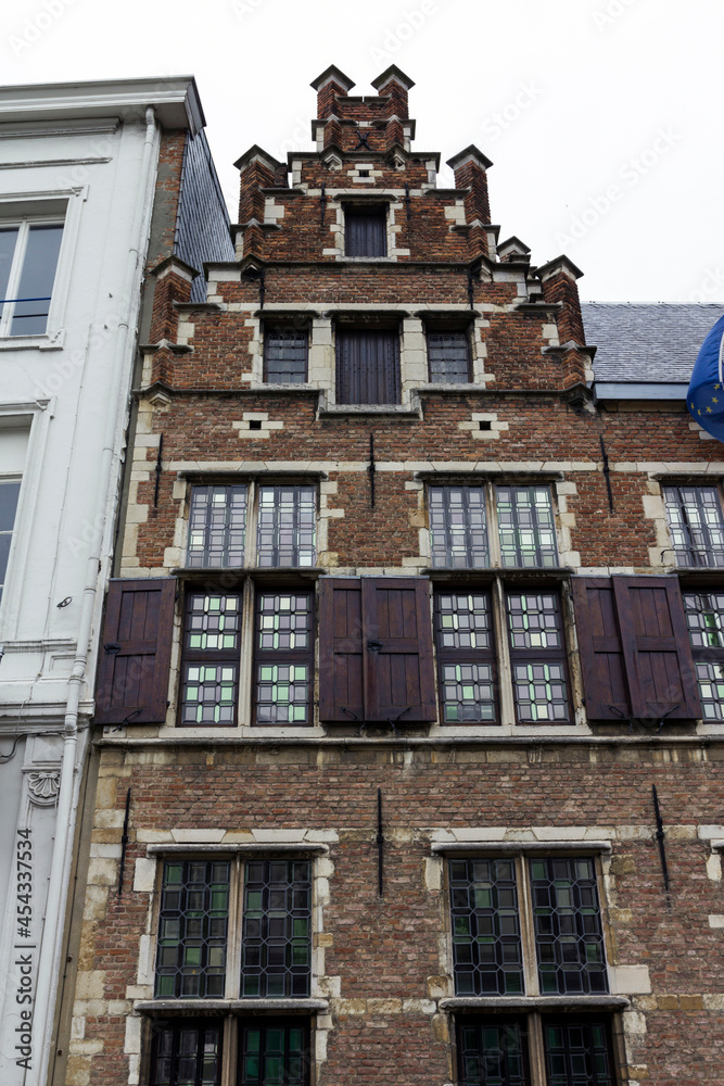 Fototapeta premium 16th-century Guildhouses at the Grote Markt in Antwerp