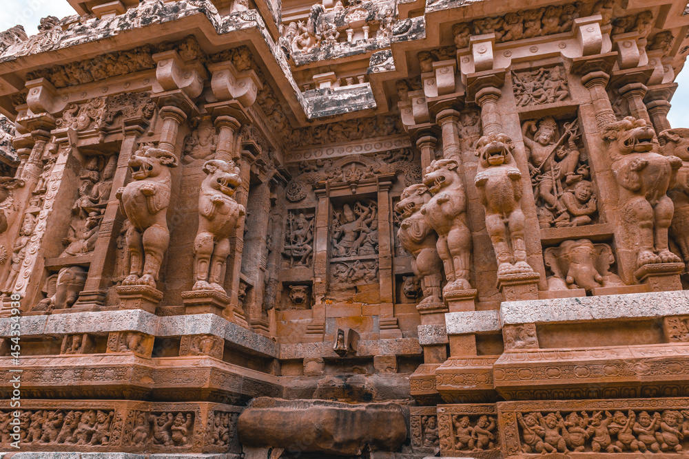 Beautiful Pallava architecture and exclusive sculptures at The Kanchipuram Kailasanathar temple, Oldest Hindu temple in Kanchipuram, Tamil Nadu - One of the best archeological sites in South India