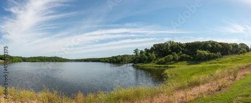 Fototapeta Naklejka Na Ścianę i Meble -  Panorama view of Indian Head lake