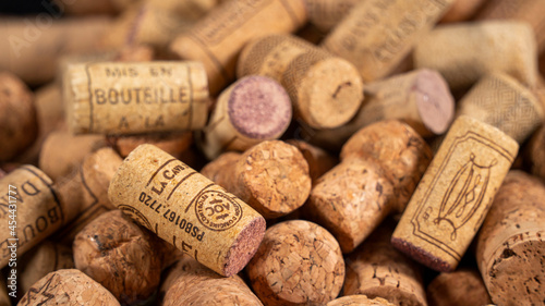 pile of corks 