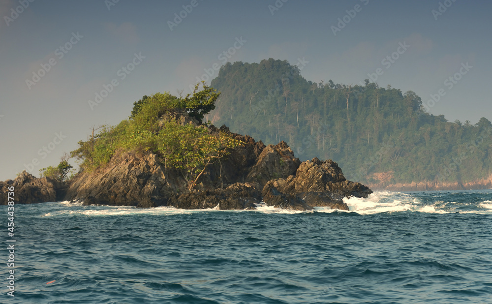 sea and rocks