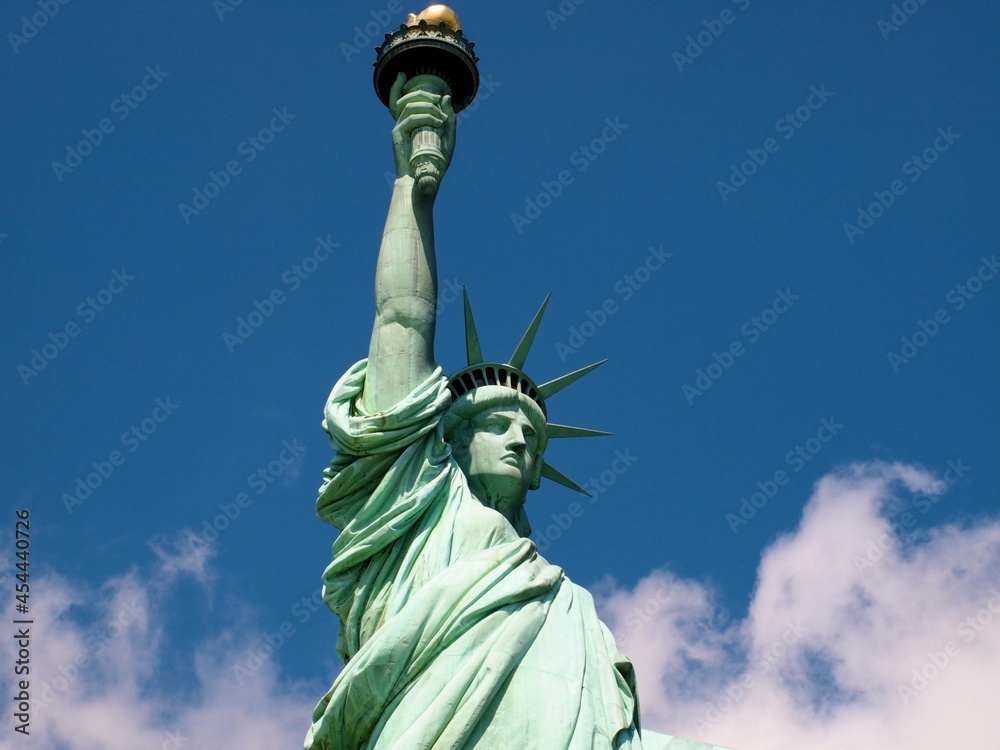 Fototapeta premium statue of liberty city