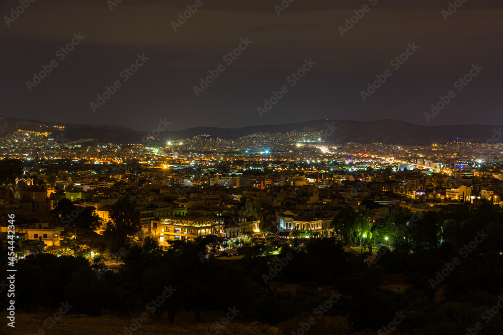 ギリシャ　アテネのアレオパゴスの丘から見える夜景