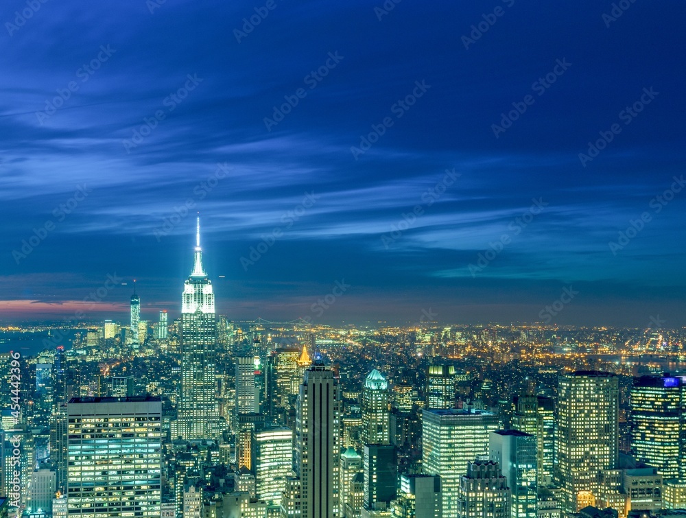 Fototapeta premium View of New York Manhattan during sunset hours