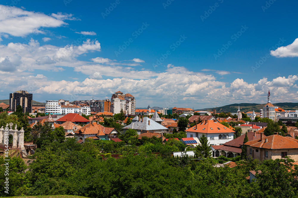 ルーマニア　トランシルヴァニア地方にある要塞都市アルバ・ユリアの要塞から見える風景
