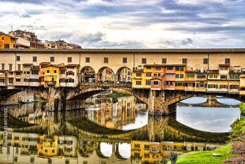 Spectacular view of the old bridge Ponte Vecchio in Florence, Italy l