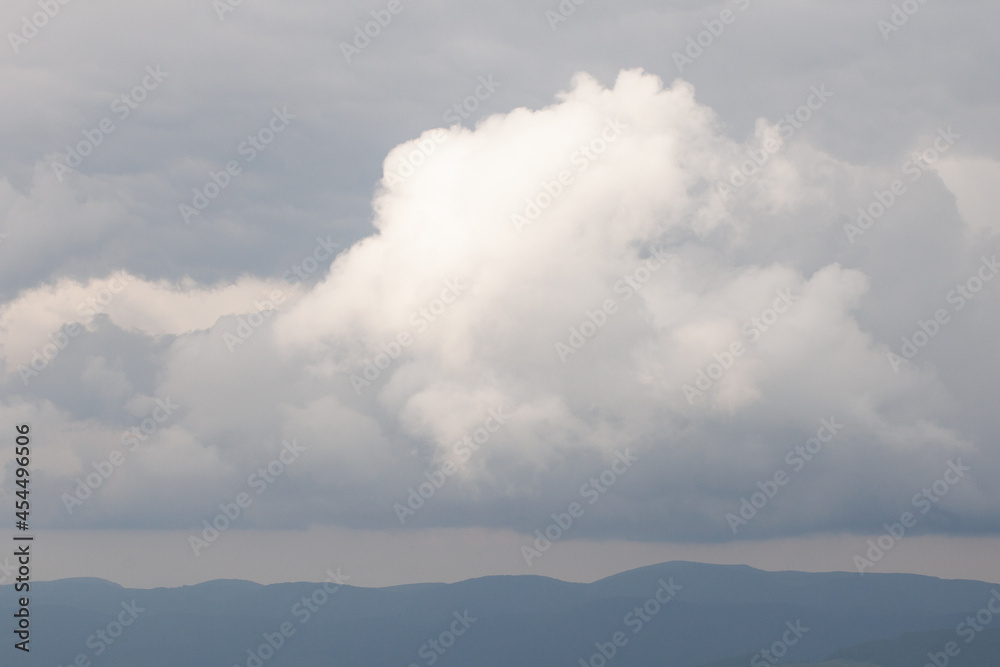 Fototapeta premium Beautiful clouds high in the mountains.