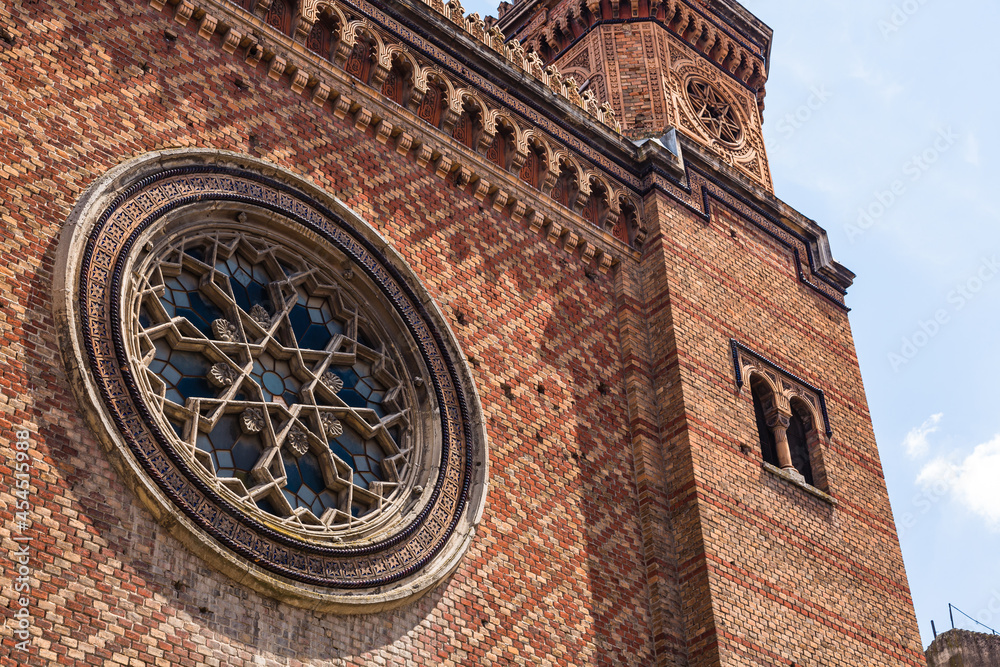 Fototapeta premium ルーマニア トランシルヴァニア地方のティミショアラの旧市街にあるシナゴーグ The Stronghold Synagogue