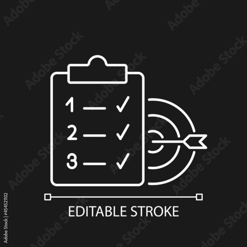 Clear goals white linear icon for dark theme. Reach realistic goal step by step within timeline. Thin line customizable illustration. Isolated vector contour symbol for night mode. Editable stroke