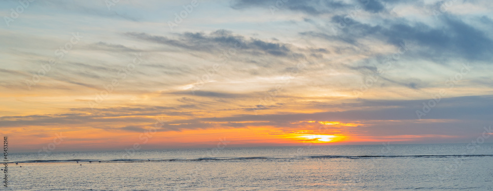 Panorama Sonnenuntergang über Meer Panorama Sonnenuntergang über Meer