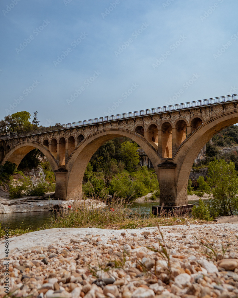 Fototapeta premium Ancient arch bridge in Provence, France