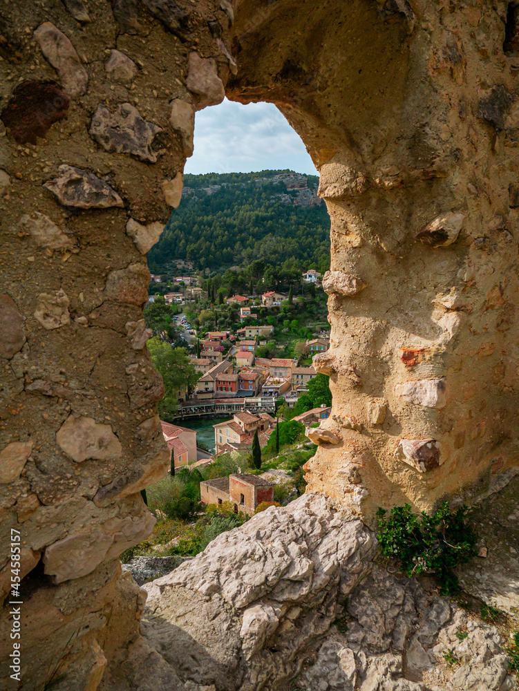 French Provence town in the hills, Fontaine-de-Vaucluse