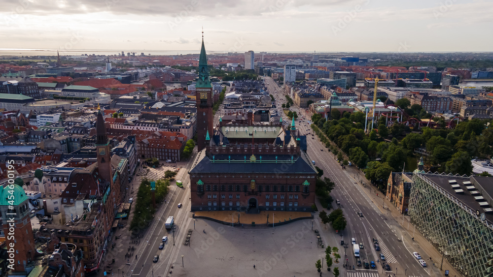 Obraz premium Beautiful aerial view of the Copenhagen city hall and plaza