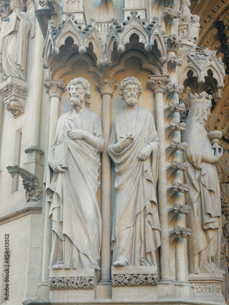 Representation of saints and blessed