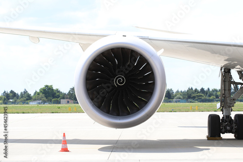 Turbofan engine of jetliner