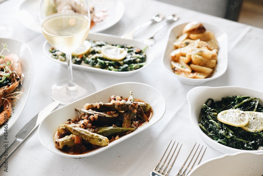 greek mediterranean restaurant lunch