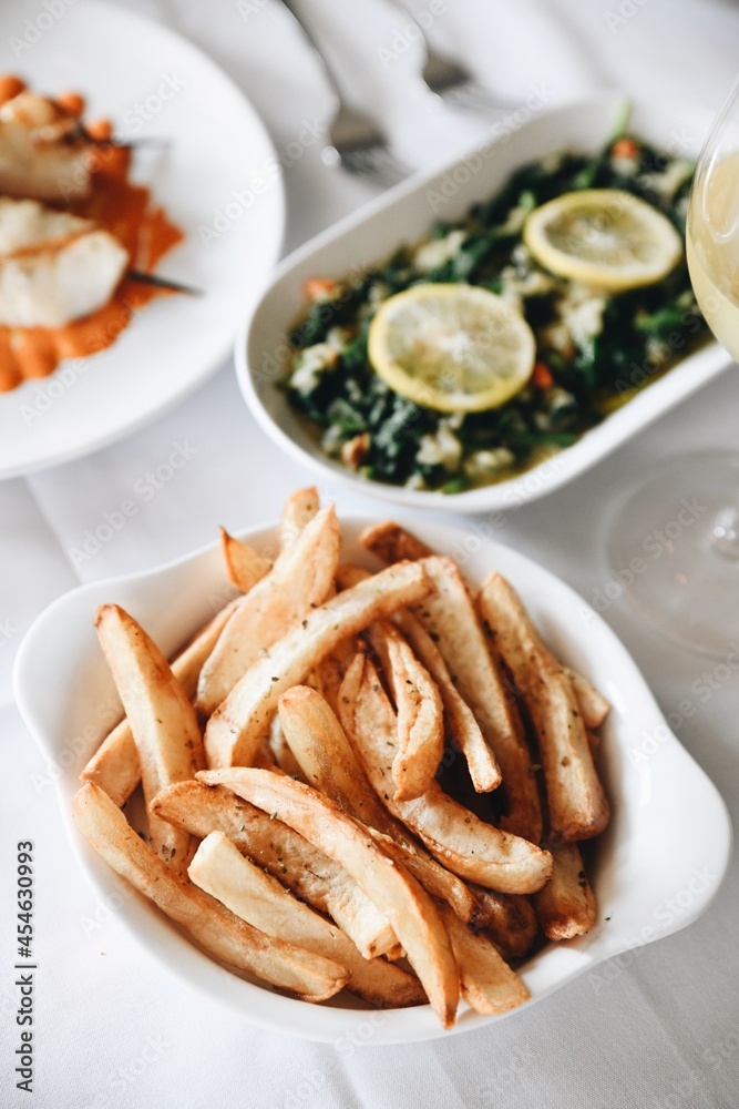 greek mediterranean restaurant lunch