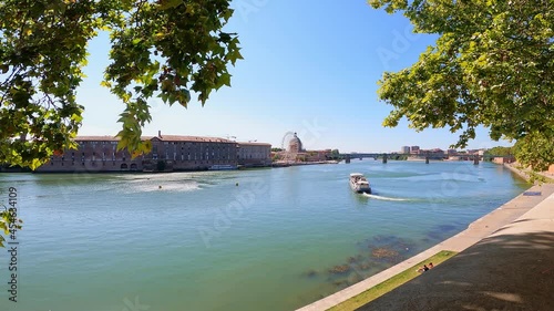 Toulouse - Port Viguerie (Plan fixe) photo