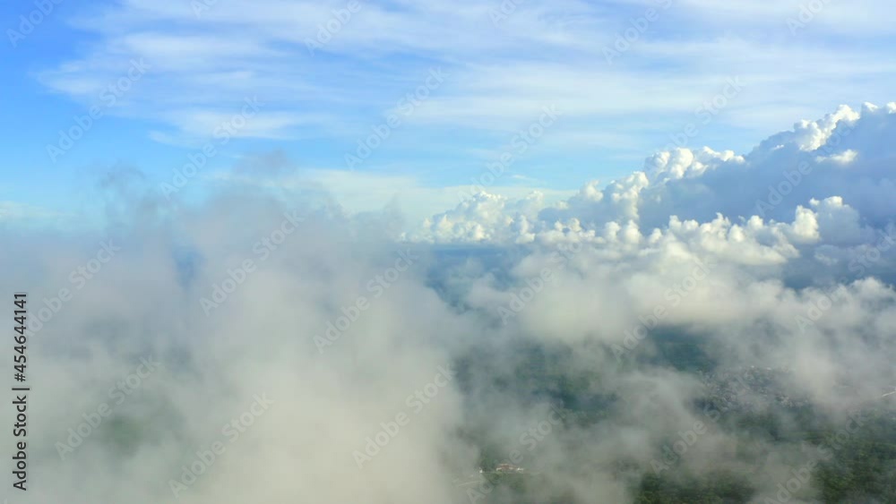 Volando entre nubes