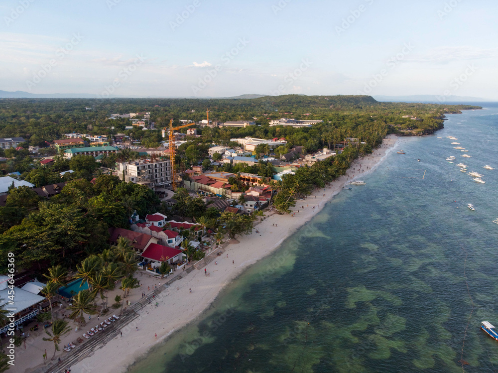 フィリピン、ビサヤ地方、ボホール州、パングラオ島をドローンで撮影した風景 Drone view of Panglao Island, Bohol Province, Visayas, Philippines. 