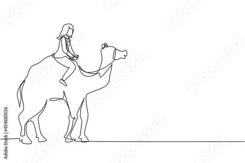 Continuous one line drawing Arabian businesswoman riding camel. Investment, bullish stock market trading, rising bonds trend. Successful business woman trader. Single line draw design vector graphic