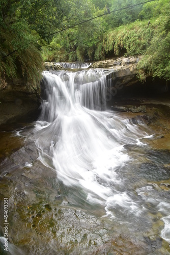 Fototapeta Naklejka Na Ścianę i Meble -  Waterfall in New Taipei city, Taiwan