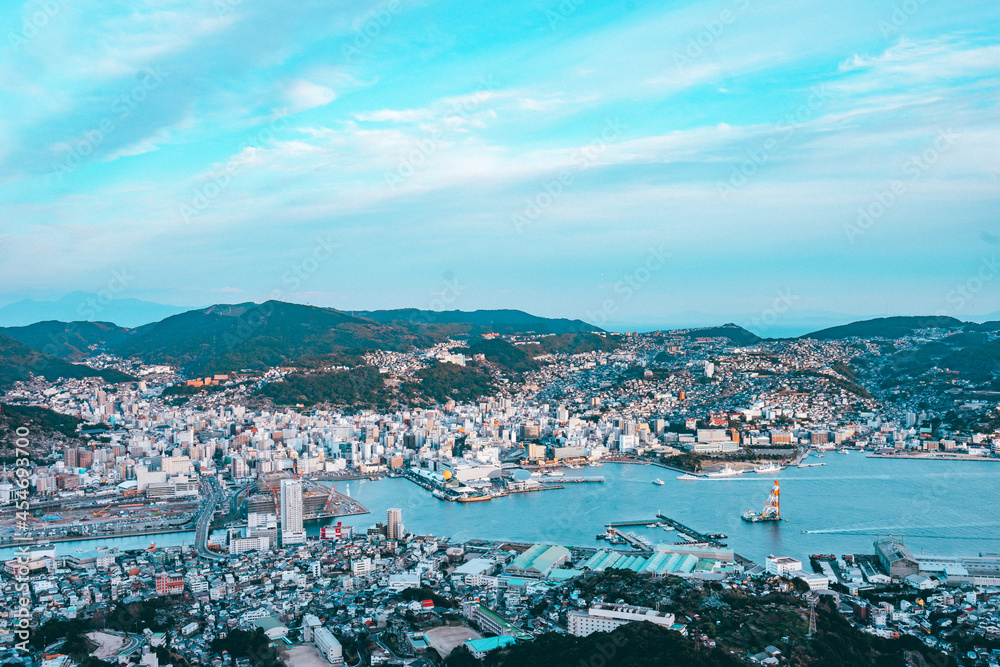 展望台からのぞむ長崎市の景色