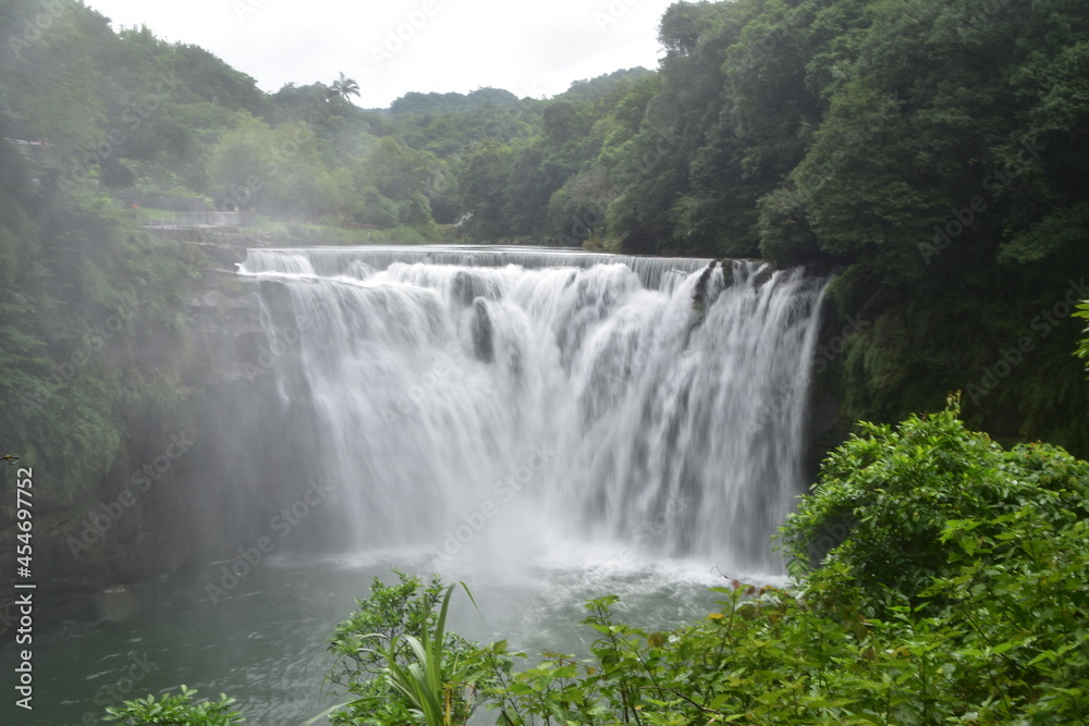 Fototapeta premium Waterfall in New Taipei city, Taiwan
