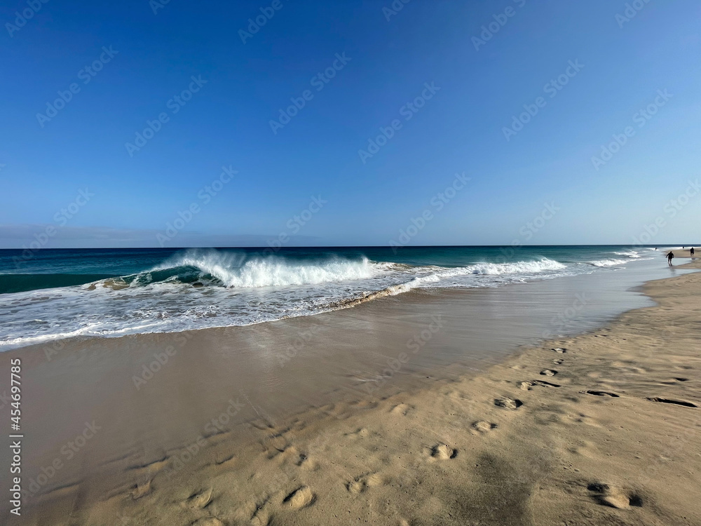 Fototapeta premium waves on the beach
