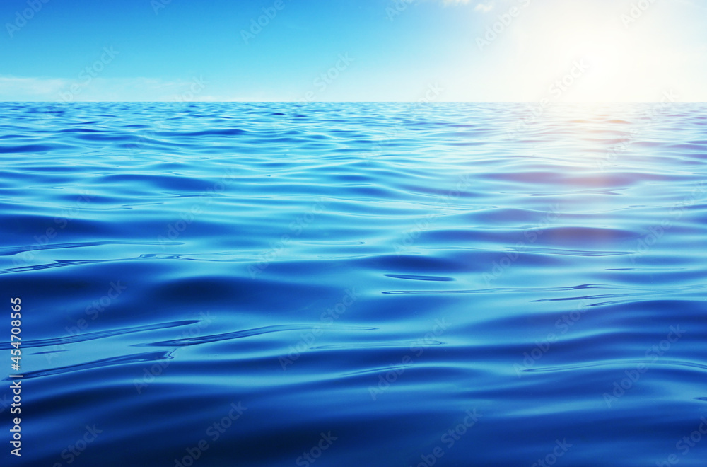 Obraz premium Blue sea water on sky