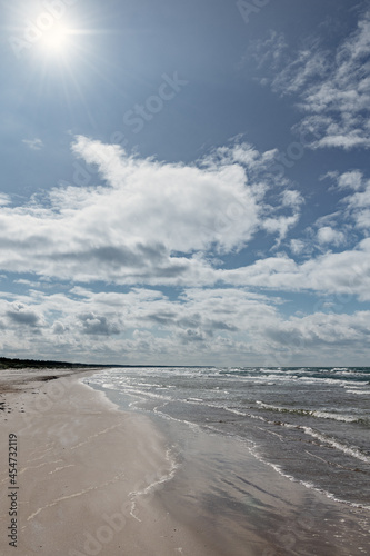Fototapeta Naklejka Na Ścianę i Meble -  Sunny day by Baltic sea.
