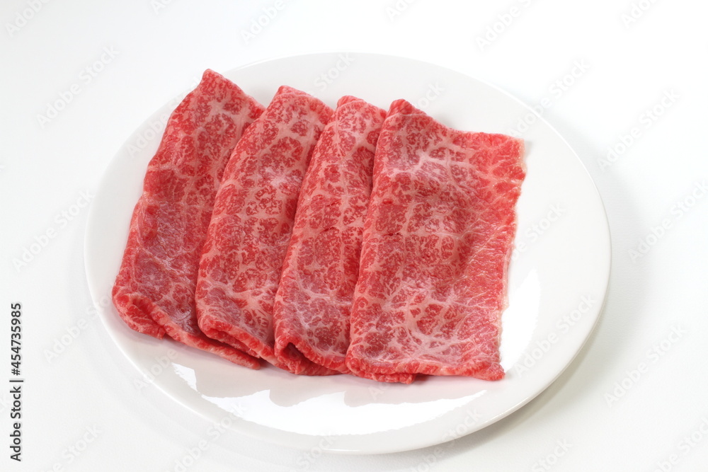 牛もも肉スライスすき焼き用（秋田県産黒毛和牛等級5）
