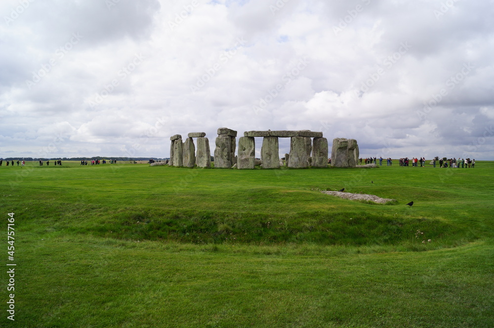 The circle of standing stones of Stonehenge in Amesbury, Wiltshire (UK)