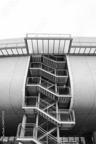 Monochromatic detail of the geometry of an external staircase of the 