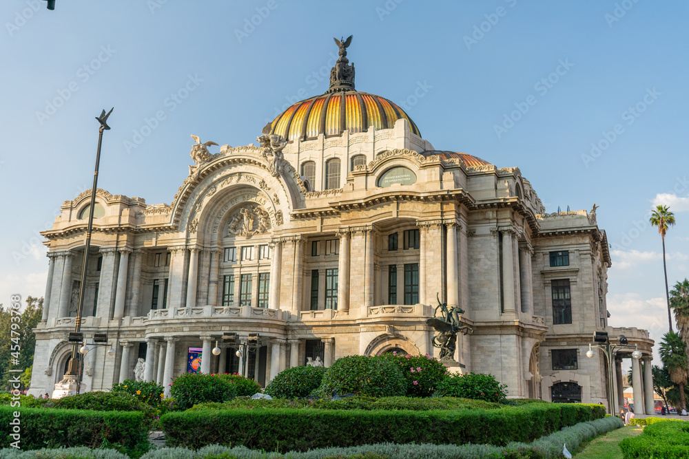 Palace of Fine Arts (Bellas Artes) in México City