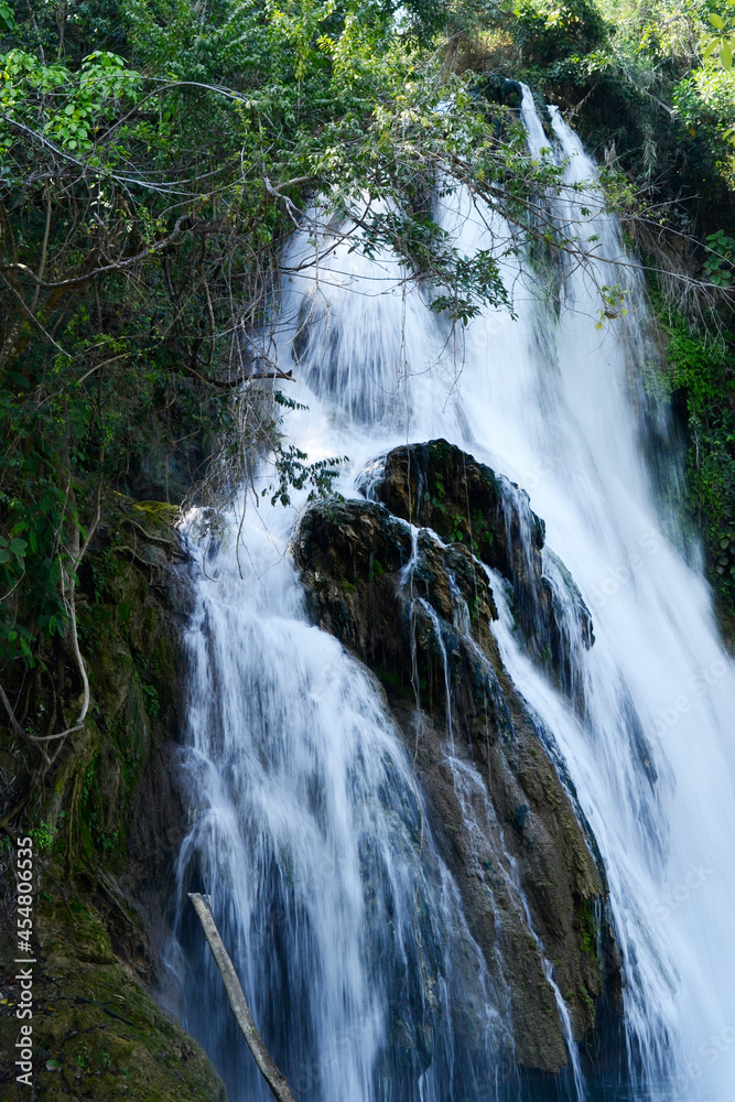 Reserva de la Biósfera Sierra Gorda, Cascada El Chuvejé, Santiago de Querétaro, Qro. 