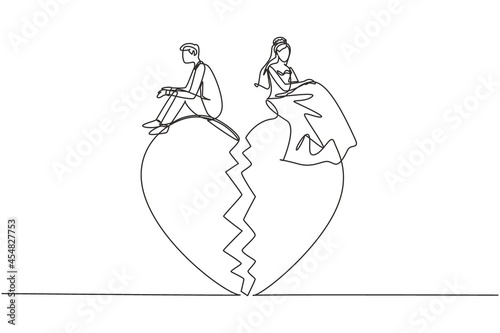 Continuous one line drawing relationship break up, broken heart, couple facing opposite direction. Married couple sitting on big broken heart shape. Single line draw design vector graphic illustration
