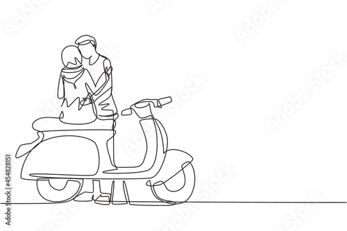 Single one line drawing back view Arabic couple on date outdoors, girlfriend and boyfriend with motorcycle, amorous relationship. Romantic road trip. Continuous line design graphic vector illustration