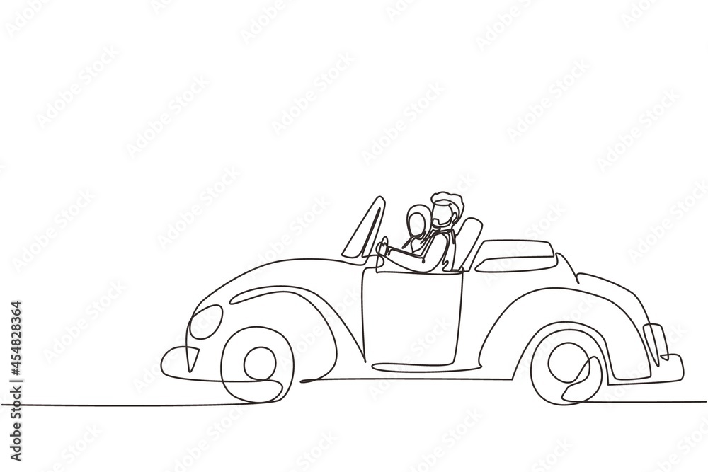Single continuous line drawing cute elegant couple on road trip in vintage retro car. Happy Arabian man and woman in vehicle. Married couple romantic relationship. One line draw graphic design vector