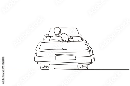 Continuous one line drawing back view loving couple sitting and hugging in convertible car. Man woman getting ready for wedding. Engagement and love relations. Single line draw design vector graphic