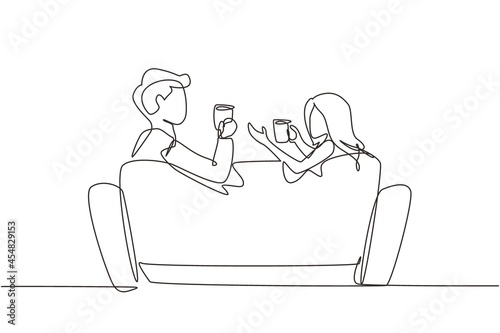 Single one line drawing back view romantic couple sitting at sofa, talking and drinking coffee. Man and woman have relaxing day off. Stay at home. Modern continuous line draw design graphic vector