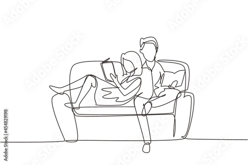 Single continuous line drawing evening rest of couple scene with man and woman on sofa. Relaxing man and woman reading book in lounge room. Dynamic one line draw graphic design vector illustration