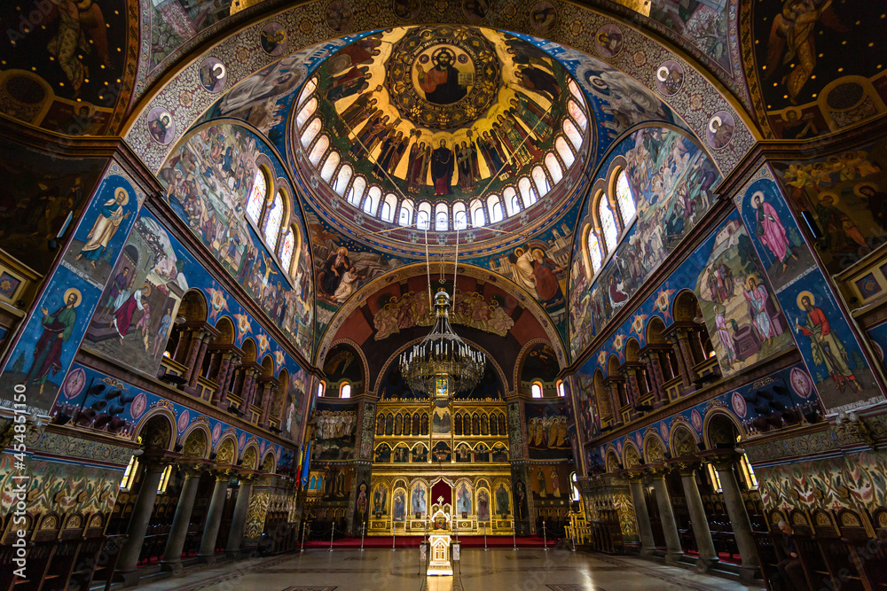 ルーマニア　トランシルヴァニア地方のシビウの歴史地区にあるホーリー・トリニティ大聖堂の聖堂内　Holy Trinity Cathedral