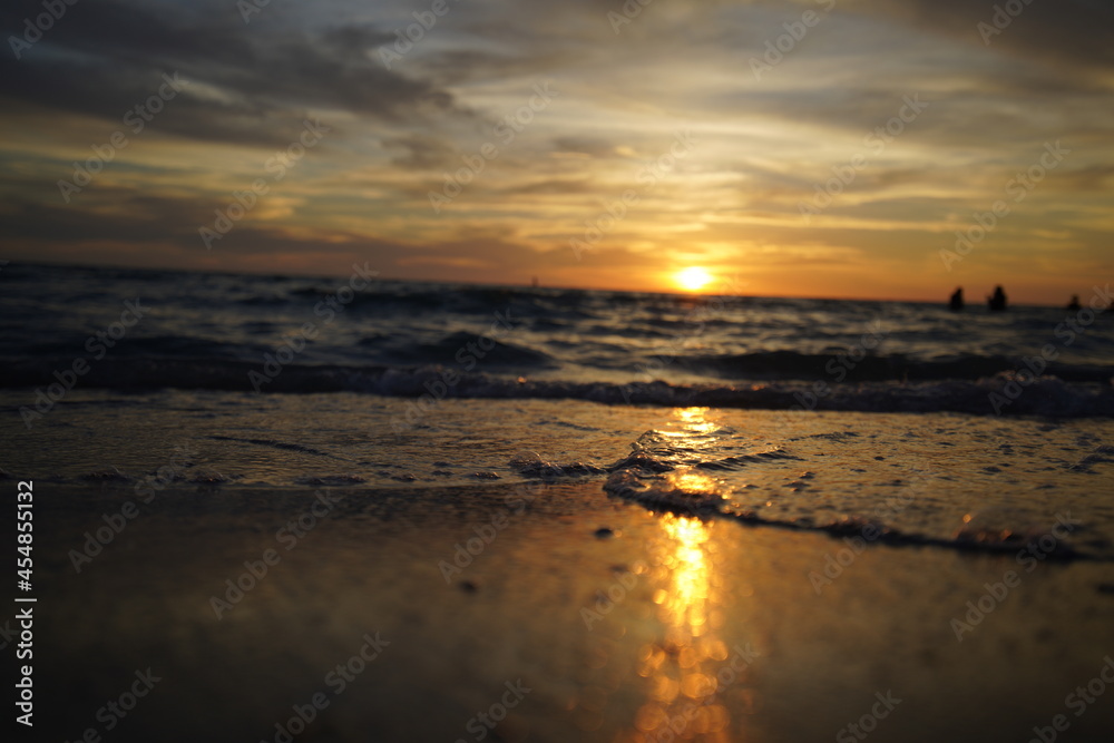 Obraz premium sunset on the beach